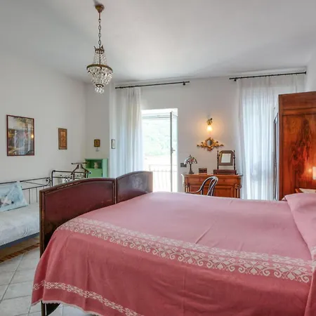 2 Bedroom In Апартаменты *