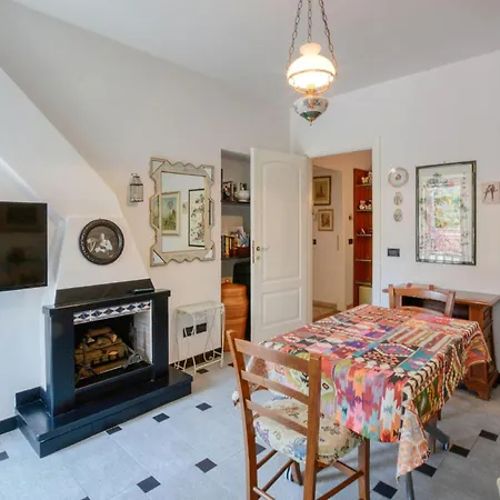 2 Bedroom In Apartment