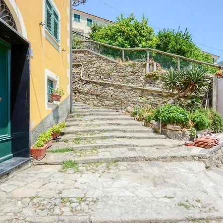 2 Bedroom In Apartment *