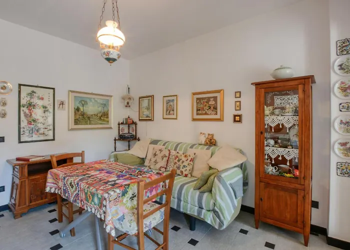 Apartment 2 Bedroom In Moneglia