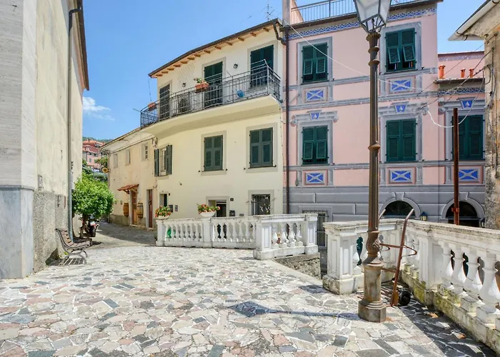 2 Bedroom In * Moneglia