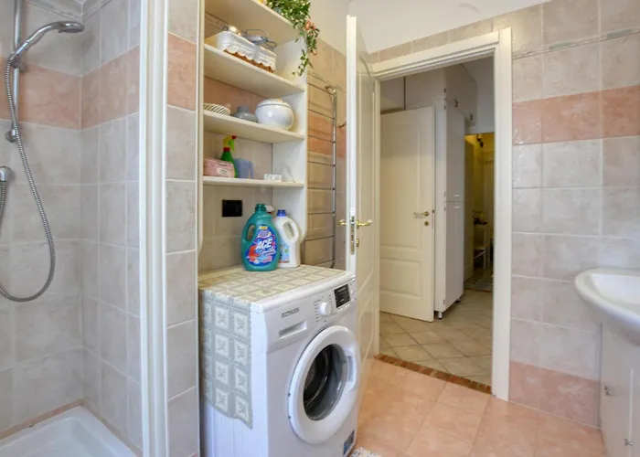 2 Bedroom In * Moneglia